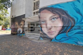 Бургас - жилищен блок - графити инициатива