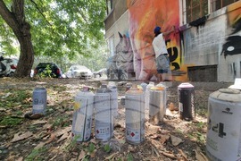 Бургас - жилищен блок - графити инициатива