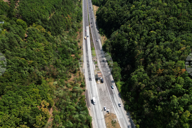 Ремонт на настилката на АМ „Тракия“ налага промени на движението в платното за Бургас в област Пловдив