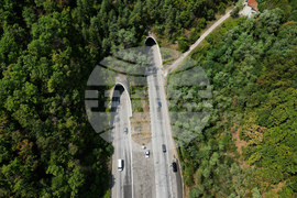 АМ „Тракия“ - тунел „Трaянови врата“ - трафик