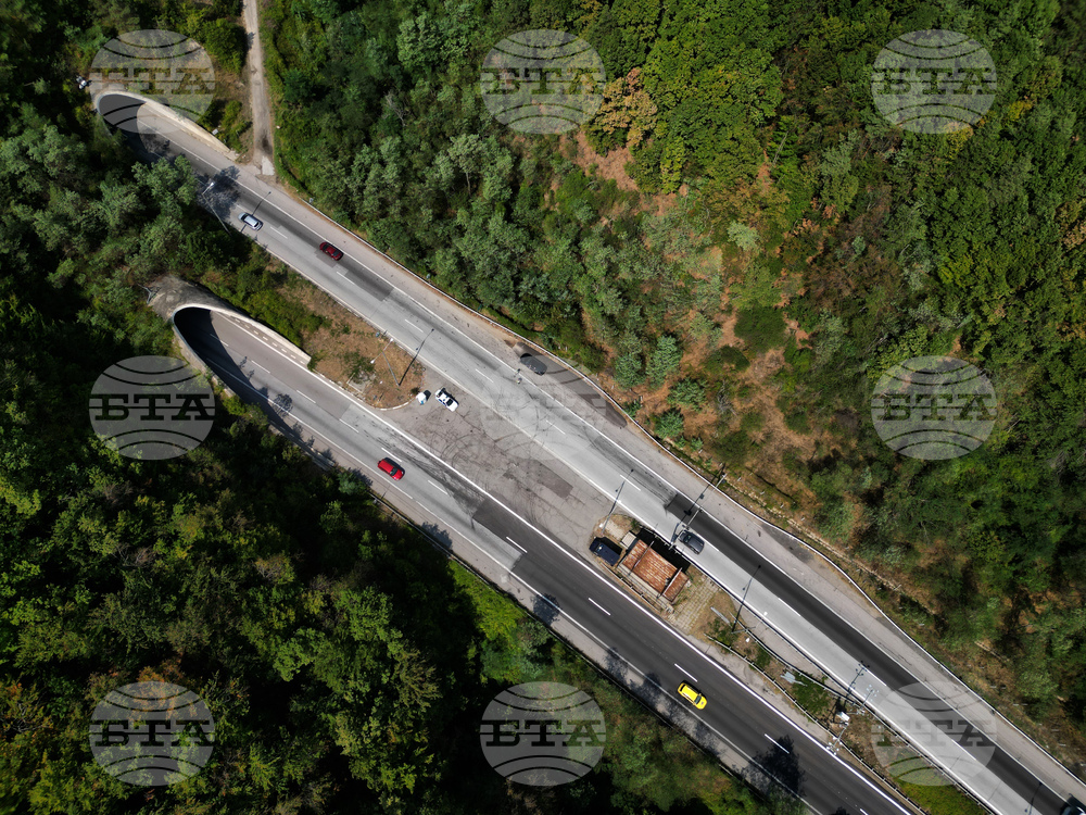 АМ „Тракия“ - тунел „Трaянови врата“ - трафик