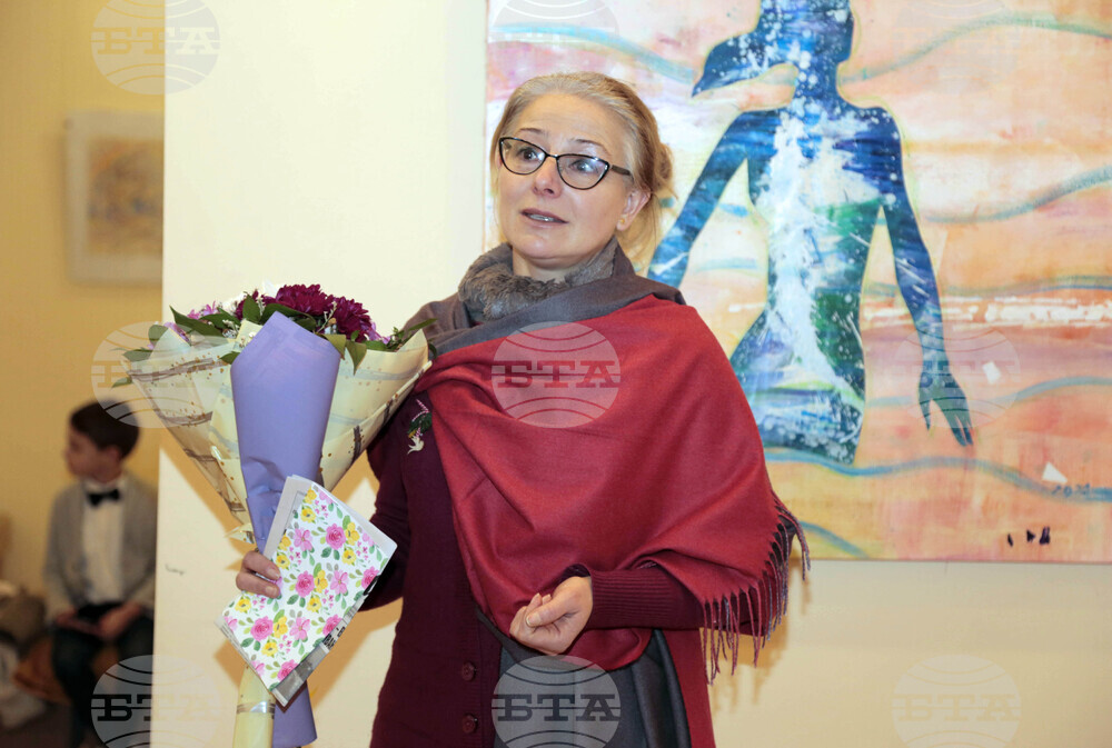 Каварна – изложба – Велина Христова