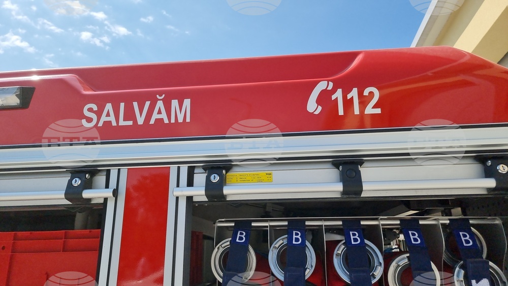 Малък самолет падна в близост до военно поделение в североизточния румънски град Яш