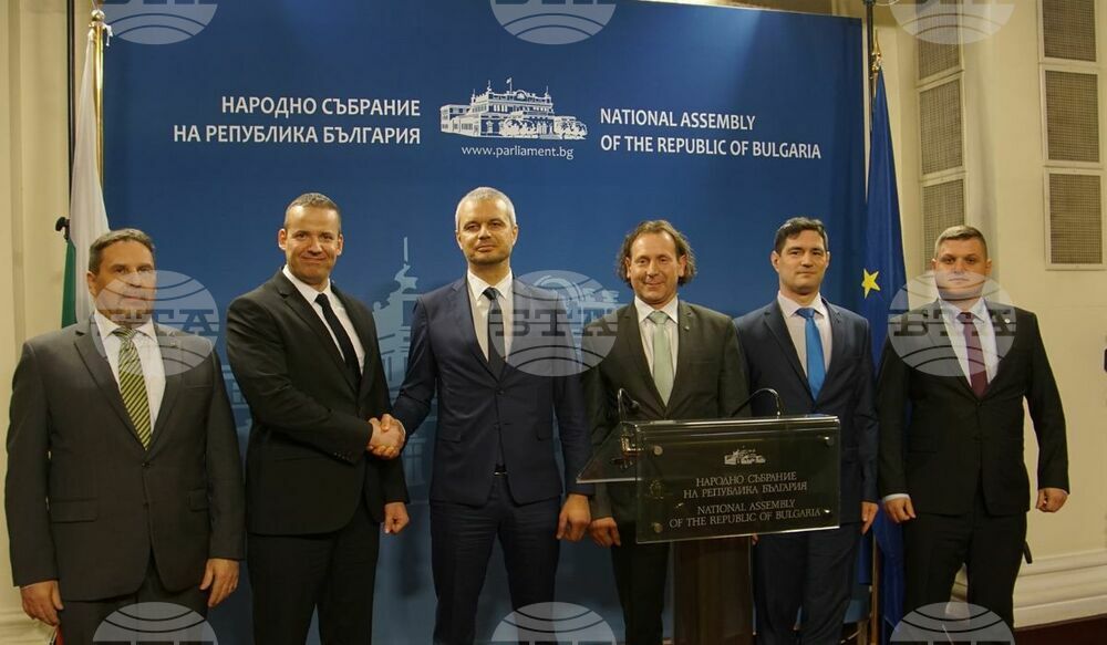 „Възраждане“ посрещна делегация на унгарската партия „Наша родина“