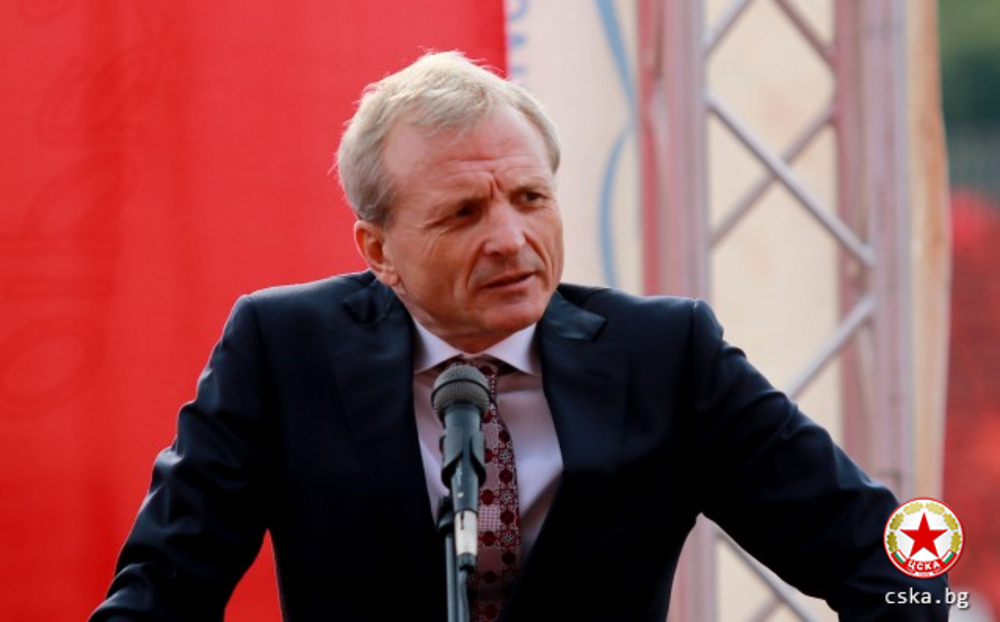 Гриша Ганчев публикува две спорни положения срещу ЦСКА от мача с Локомотив