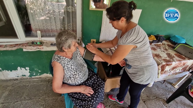 Повече от 300 души ползват услугите по проект „Грижа в дома“ в Община Монтана