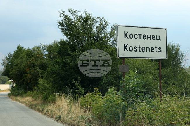 Шофьор на автомобил е починал вследствие на катастрофа в град Костенец