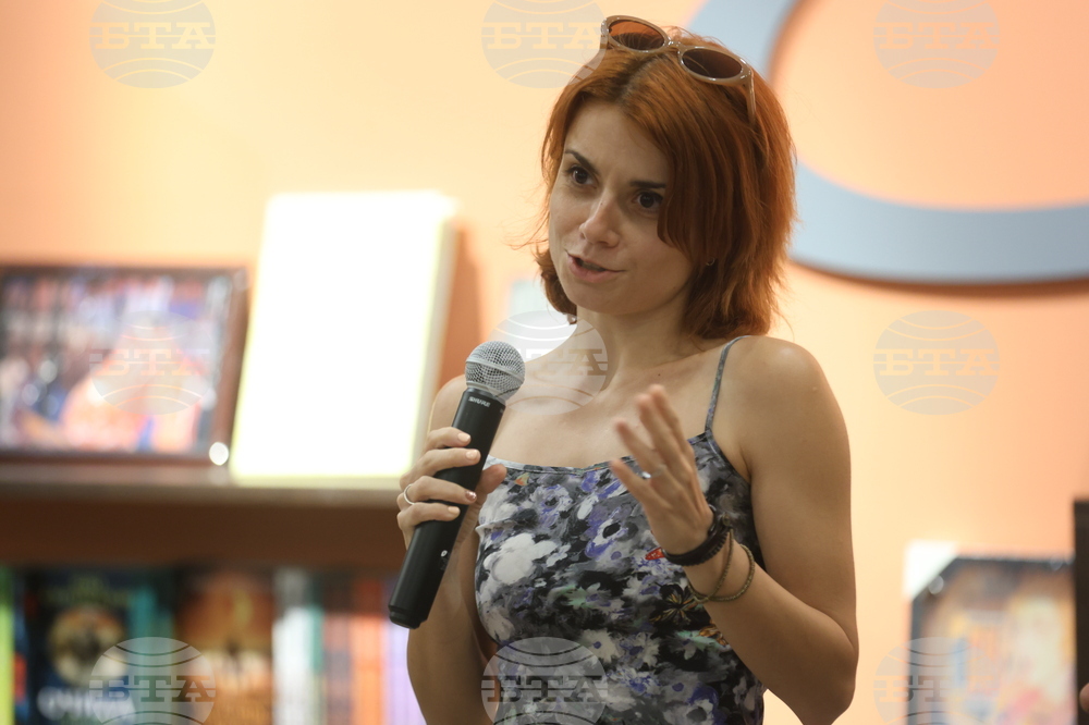 Стихосбирка „Самоопределения“ - Цвета Михайлова - представяне