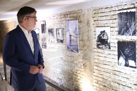 Изложба - „Визуалната история на Миколаев: Татуировки на войната" - Симон ван дер Бург