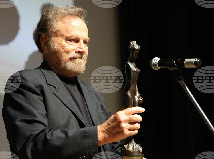 Al via il Festival del Cinema “Love is Folly” che rende omaggio all’attore italiano Franco Nero per il suo contributo al cinema mondiale