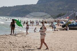 Албена - лято - туристи