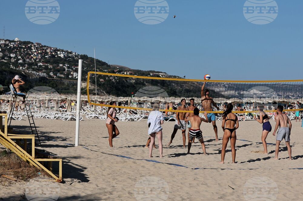 Албена - лято - туристи