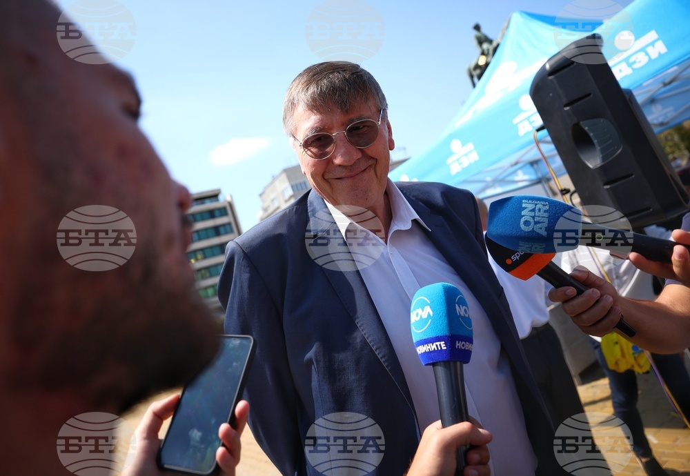 Sport and Youth Minister: Georgi Glouchkov