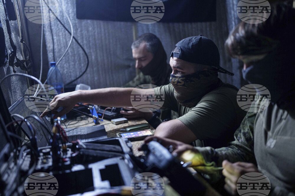 Украйна обяви, че е нанесла удар по петролна помпена станция в руската Брянска област