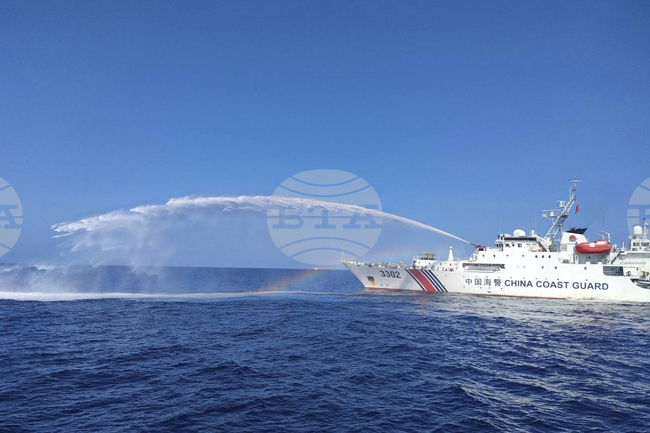 Китай предприе мерки срещу филипински кораби край спорна плитчина в Южнокитайско море 