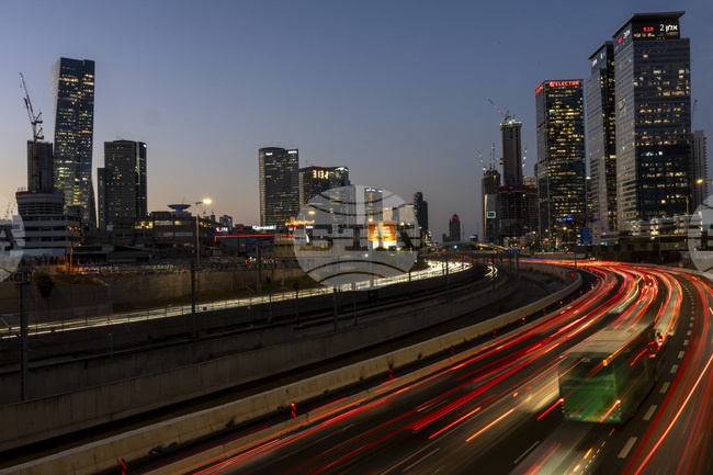 Борсата в Тел Авив закри търговията с нови рекорди 