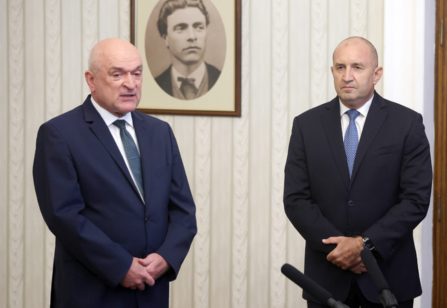 Димитър Главчев предложи състав на служебен кабинет, в който има три промени, президентът ще издаде указ за избори на 27 октомври