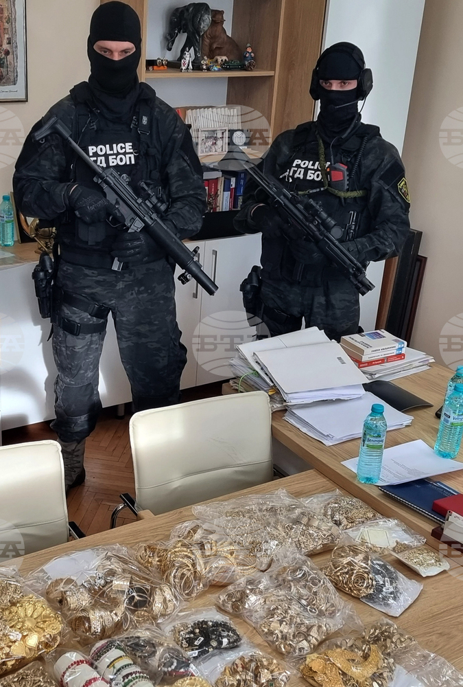 Във Варна се разследва случай на контрабанда на над 13 килограма злато