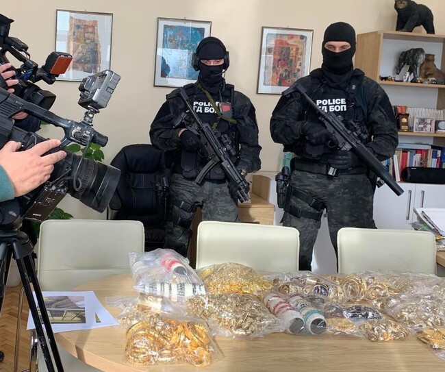 МВР: ГДБОП разследва контрабанда на злато във Варна