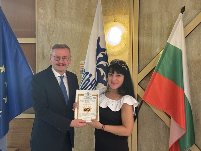 Министърът на туризма Евтим Милошев връчи удостоверения за категоризация на 47 туристически обекта в бургаска област