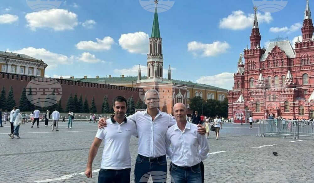 Костадинов: "Възраждане" показва как можем да изграждаме нови взаимоотношения и изгодни за националните ни интереси връзки