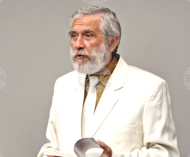 Бургас - Петър Вангелов - концерт-рецитал