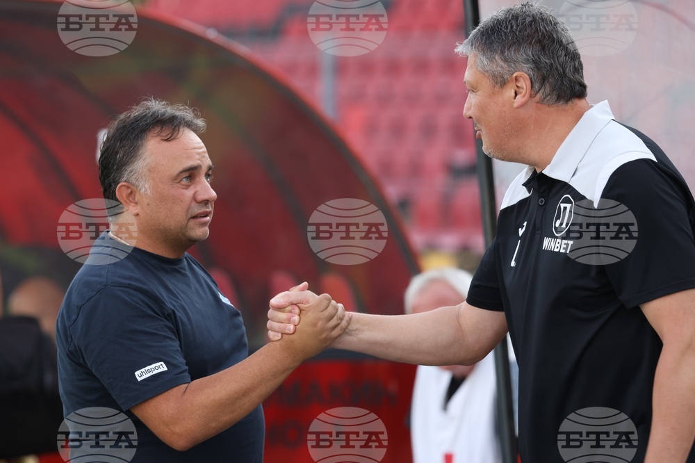 Футбол - „Септември“ - „Локомотив“