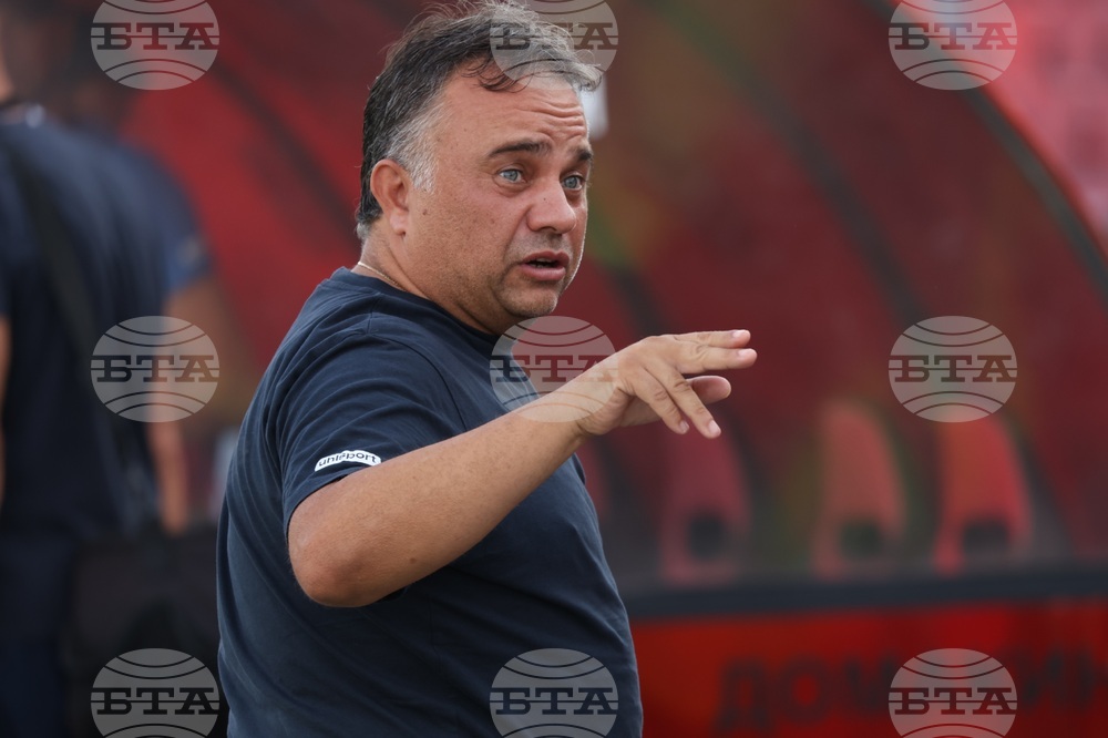 Треньорът на Хебър Николай Митов: "В момента Левски е най-добрият отбор в България"