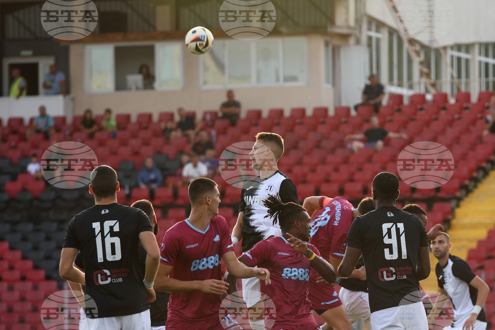 Футбол - „Септември“ - „Локомотив“