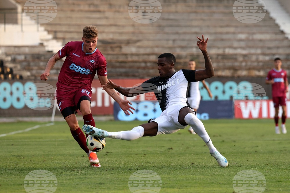 Футбол - „Септември“ - „Локомотив“