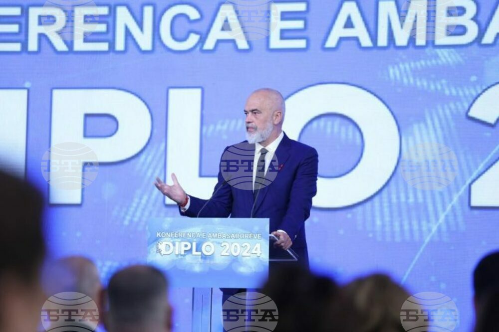 АТА: Албания ще бъде домакин на срещата на върха на Европейската политическа общност и на НАТО, каза премиерът Еди Рама
