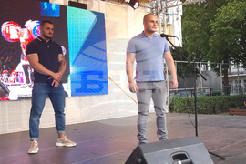 Червен бряг - Карлос Насар - почетен гражданин