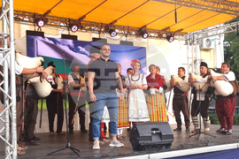 Червен бряг - Карлос Насар - почетен гражданин