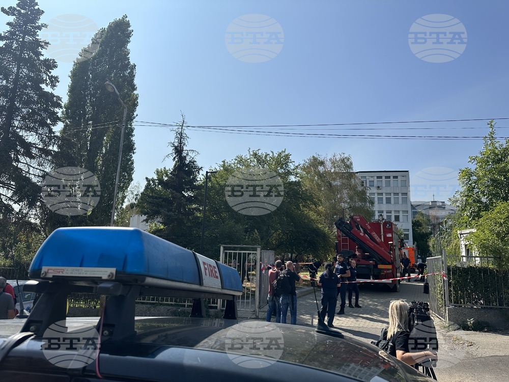 Нов български университет изказва благодарнoст към всички, които са участвали в дейностите при инцидента в аулата