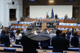 Парламент - служебен кабинет - клетва