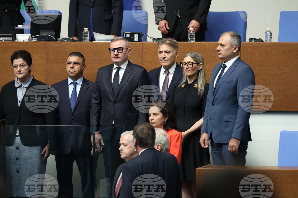 Парламент - служебен кабинет - клетва