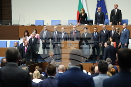 Парламент - служебен кабинет - клетва