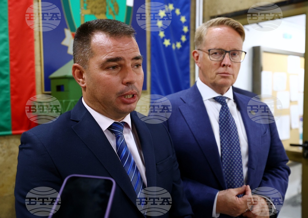 Антон Златанов - Ханс Лейтенс - брифинг