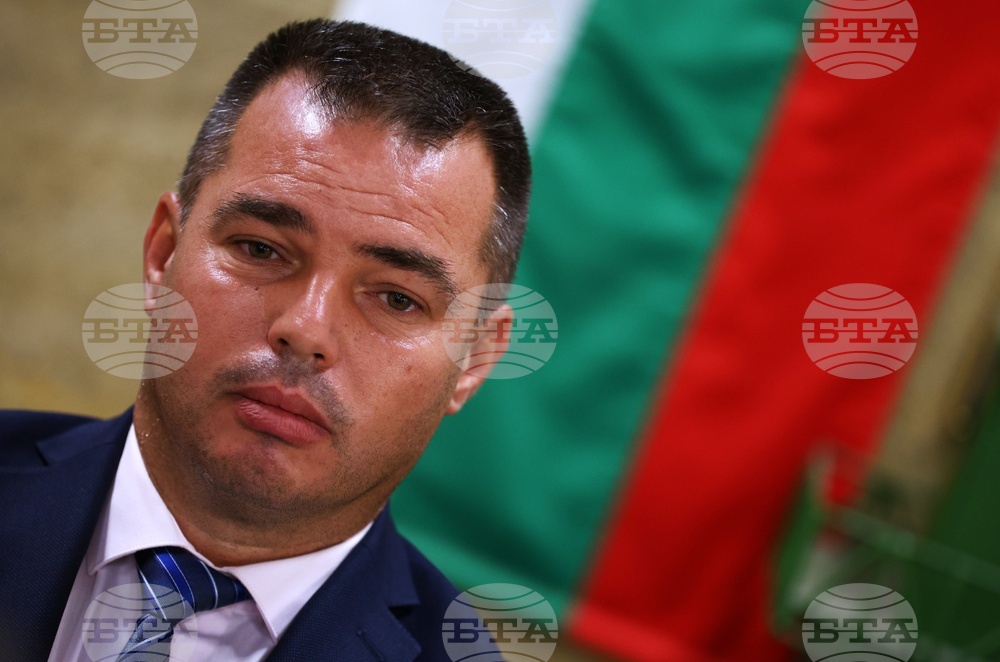 Антон Златанов - Ханс Лейтенс - брифинг