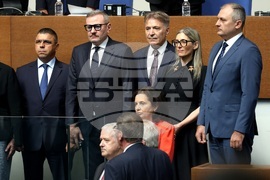 Парламент - служебен кабинет - клетва