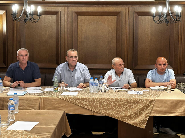 Почетният председател на ДПС д-р Ахмед Доган проведе заседание с Централното оперативно бюро на ДПС