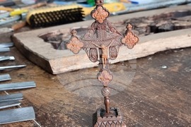 Ловеч - Димитър Колев - дърворезбар