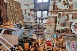 Ловеч - Димитър Колев - дърворезбар