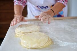 Бургас - Етнографски музей - кулинарна демонстрация