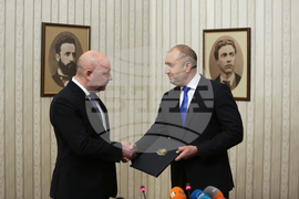 Румен Радев - Николай Габровски - мандат