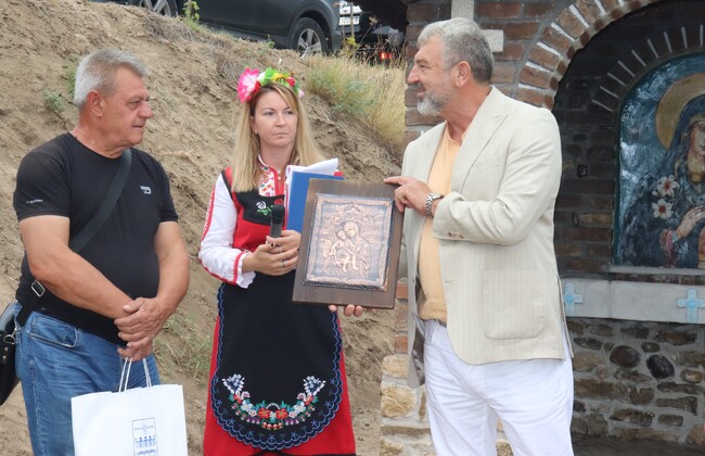 Областна администрация Русе: Областният управител присъства на откриването на параклиса „Успение на Пресвета Богородица“