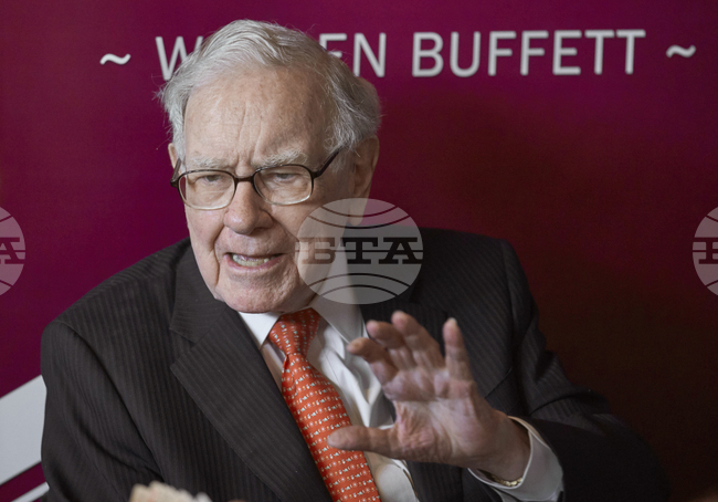 Печалбата на "Бъркшър Хатауей" нараства със 17 на сто, докато Уорън Бъфет се готви да се оттегли като главен изпълнителен директор 