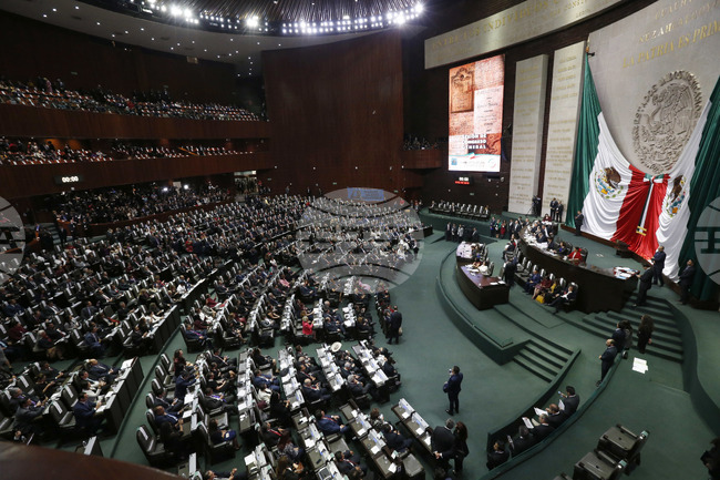 Долната камара на парламента на Мексико одобри мита до 50 на сто върху вноса от Китай и други азиатски страни 