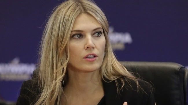 Гръцката Агенция за борба с прането на пари замрази фирма за недвижими имоти на името на евродепутатката Ева Кайли