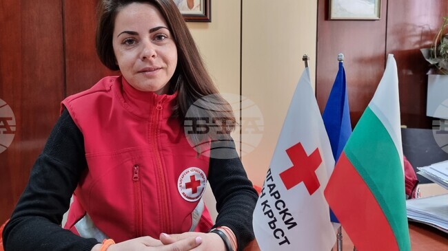 Ученици в неравностойно положение от област Кърджали получават безплатен обяд в рамките на програма на БЧК